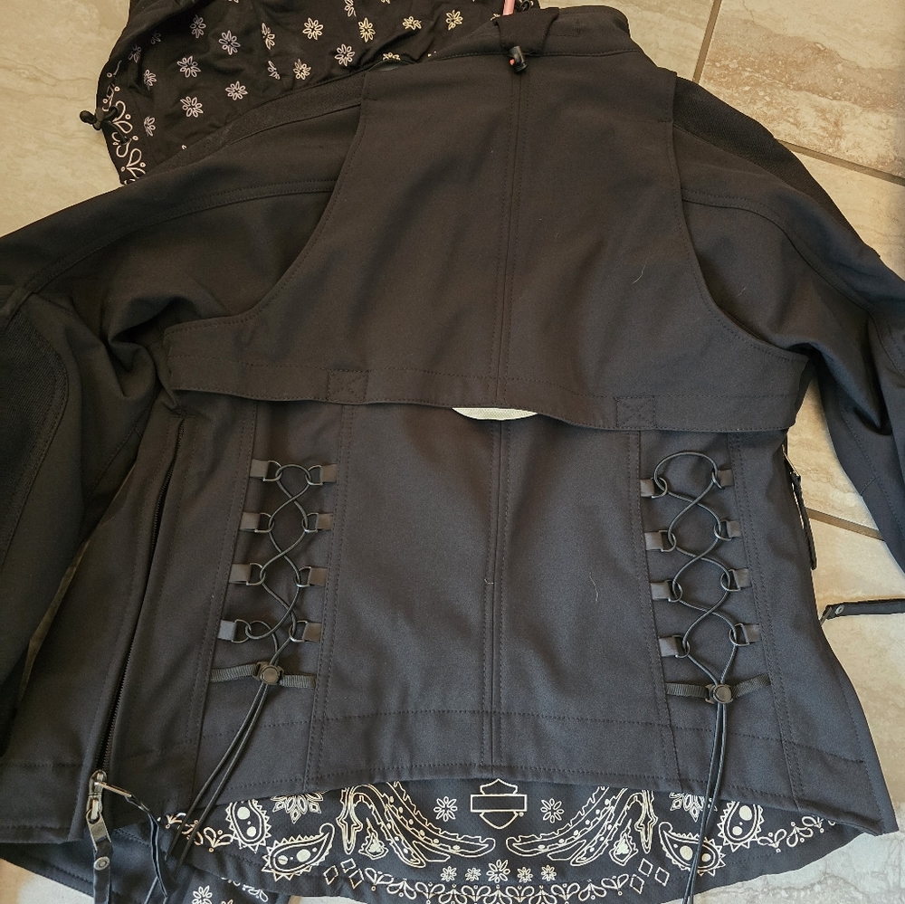 Harley Jacket. Floral with detachable hood.